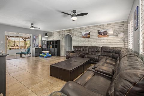 65 E Canterbury Ct, Phoenix, AZ 85022 photo 7