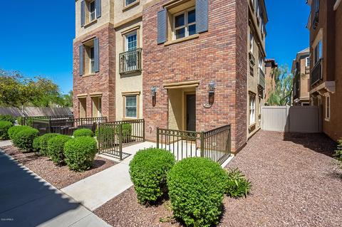 2622 S Alpine Dr, Gilbert, AZ 85295 photo 1