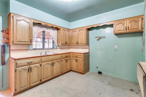 6830 N 14th Dr, Phoenix, AZ 85013 photo 11