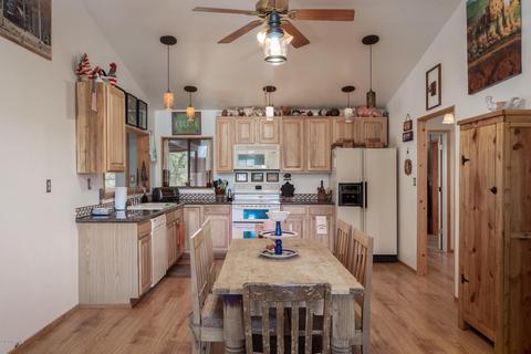 3671 Diamondback Dr, Overgaard, AZ 85933 photo 10
