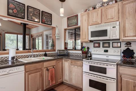 3671 Diamondback Dr, Overgaard, AZ 85933 photo 24