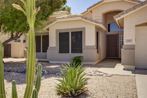 2015 E Smoke Tree Rd, Gilbert, AZ 85296 photo 2