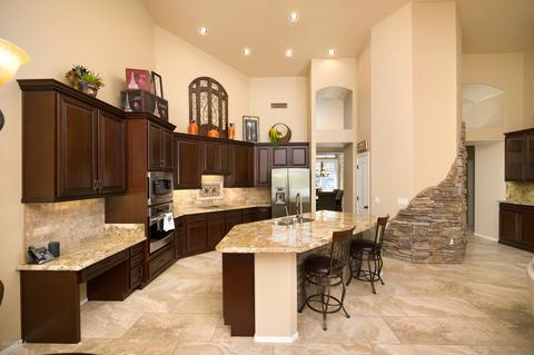 7937 E Saddleback Cir, Mesa, AZ 85207 photo 9
