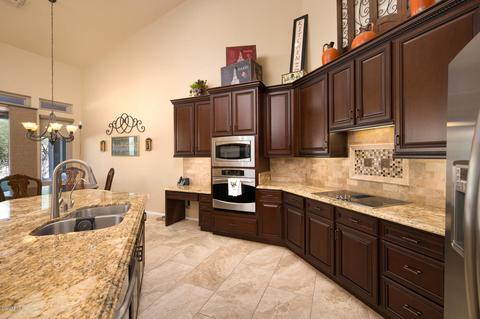 7937 E Saddleback Cir, Mesa, AZ 85207 photo 10