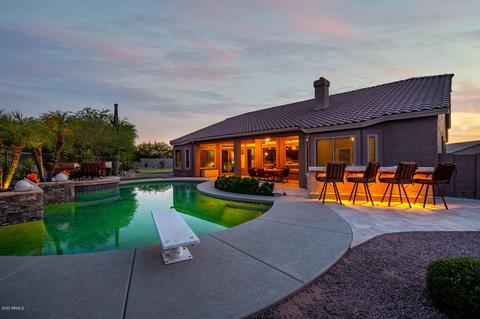 7937 E Saddleback Cir, Mesa, AZ 85207 photo 2