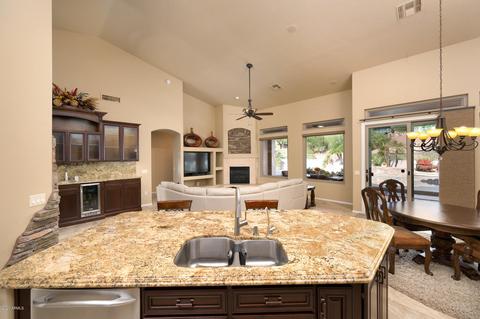 7937 E Saddleback Cir, Mesa, AZ 85207 photo 11