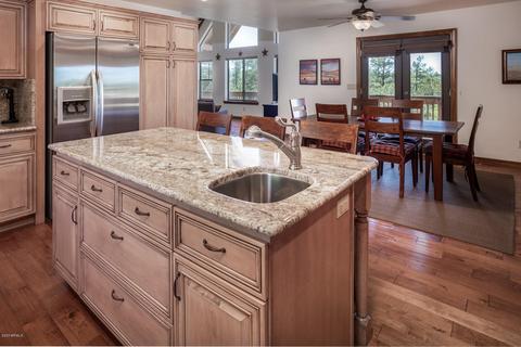 2843 Thunderbird Way, Overgaard, AZ 85933 photo 16