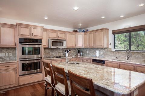 2843 Thunderbird Way, Overgaard, AZ 85933 photo 12