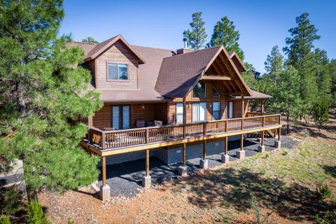 2843 Thunderbird Way, Overgaard, AZ 85933 photo 2