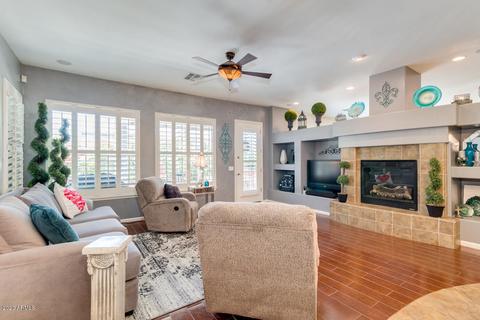 280 E Frances Ln, Gilbert, AZ 85295 photo 9