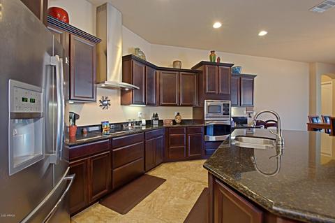 303 E Summerside Rd, Phoenix, AZ 85042 photo 6