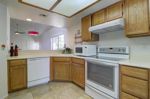 11 E Beck Ln, Phoenix, AZ 85022 photo 5