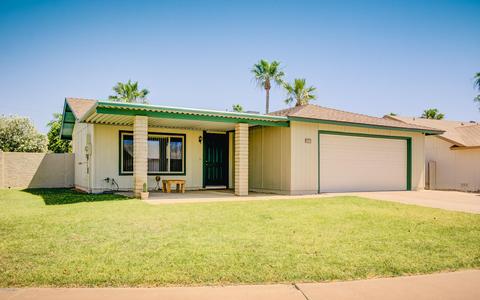 4234 E Yowy St, Phoenix, AZ 85044 photo 2