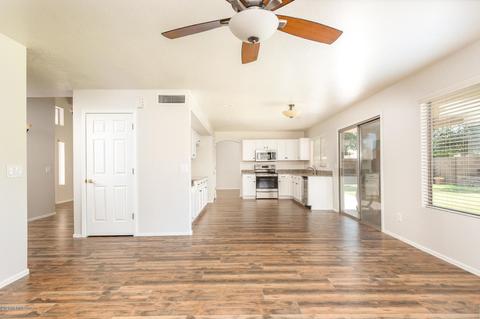 1096 E Del Rio St, Gilbert, AZ 85295 photo 4