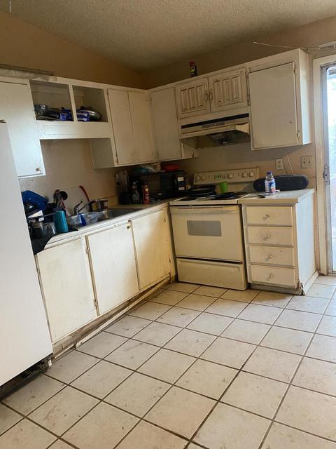 3645 N 69th Ave # 67, Phoenix, AZ 85033 photo 6