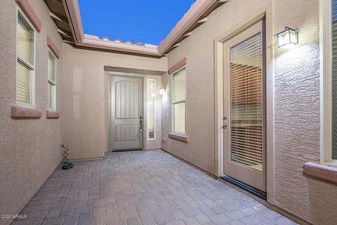 7847 S Sequoia Dr, Gilbert, AZ 85298 photo 3
