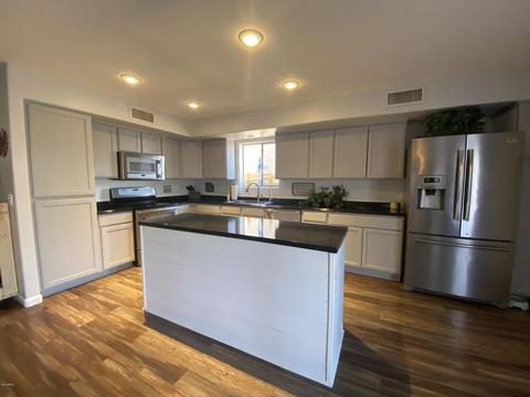 2211 S Peppertree Ct, Gilbert, AZ 85295 photo 9