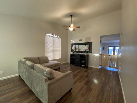 2211 S Peppertree Ct, Gilbert, AZ 85295 photo 3