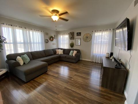 2211 S Peppertree Ct, Gilbert, AZ 85295 photo 4