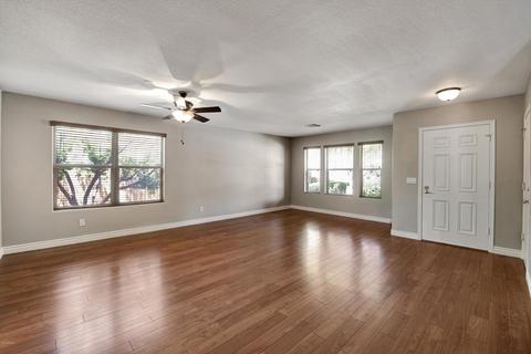 4131 E Pinto Ln, Phoenix, AZ 85050 photo 2