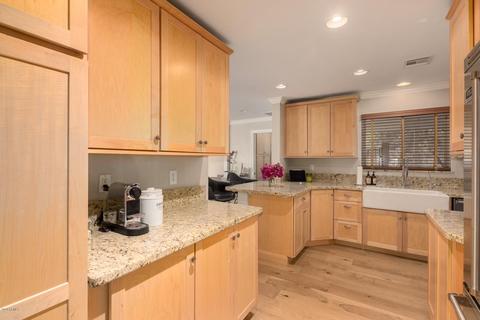4243 E Pinchot Ave, Phoenix, AZ 85018 photo 10