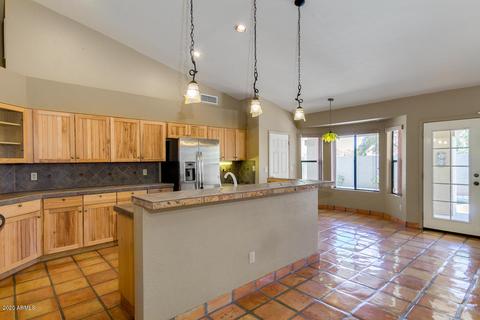 3635 E Goldfinch Gate Ln, Phoenix, AZ 85044 photo 22