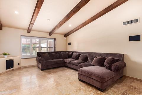 637 E Desert Ln, Gilbert, AZ 85234 photo 4