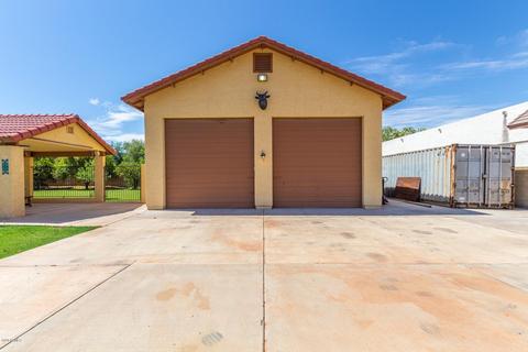 637 E Desert Ln, Gilbert, AZ 85234 photo 23