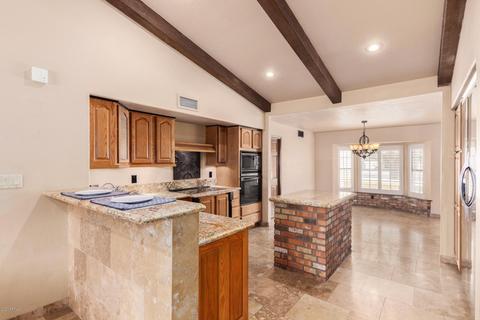 637 E Desert Ln, Gilbert, AZ 85234 photo 11