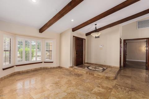 637 E Desert Ln, Gilbert, AZ 85234 photo 7