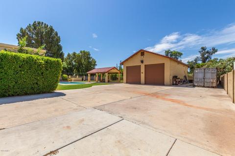 637 E Desert Ln, Gilbert, AZ 85234 photo 21