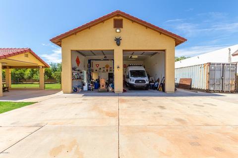 637 E Desert Ln, Gilbert, AZ 85234 photo 26