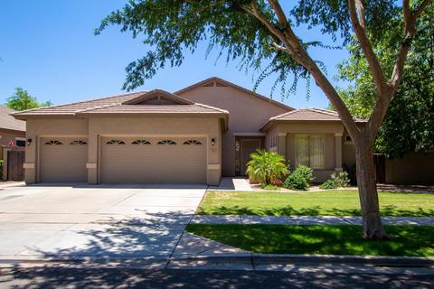 3541 E Vaughn Ct, Gilbert, AZ 85234 photo 2