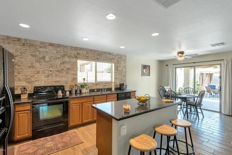 2449 W Spencer Run, Phoenix, AZ 85041 photo 8