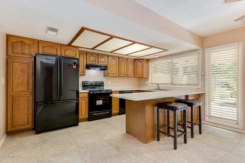 2137 Ellis Dr, Tempe, AZ 85282 photo 4