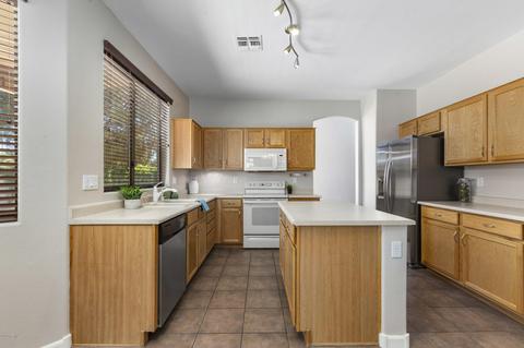 1730 E Tradewind Ct, Gilbert, AZ 85234 photo 5
