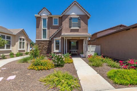 2242 S Agnes Ln, Gilbert, AZ 85295 photo 1