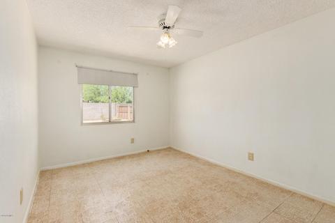 6902 W Verde Ln, Phoenix, AZ 85033 photo 8