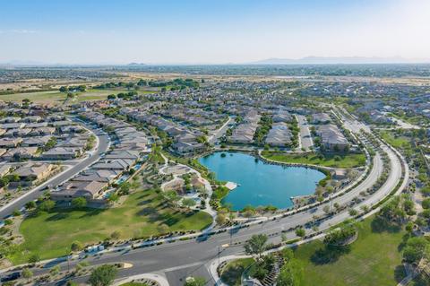 3953 E Chestnut Ln, Gilbert, AZ 85298 photo 11