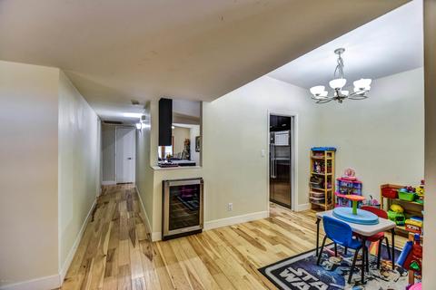 3746 E Laurel Ln, Phoenix, AZ 85028 photo 7