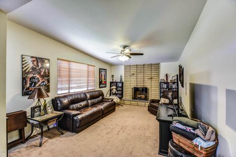 3746 E Laurel Ln, Phoenix, AZ 85028 photo 6