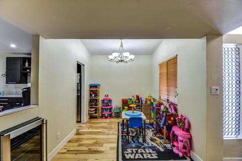 3746 E Laurel Ln, Phoenix, AZ 85028 photo 8