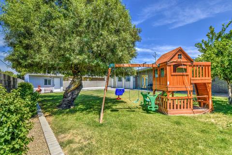3746 E Laurel Ln, Phoenix, AZ 85028 photo 27