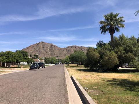 4135 N 57th Way, Phoenix, AZ 85018 photo 1
