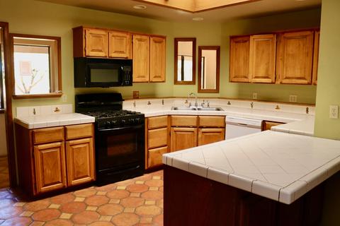 8687 E Chandler Ln, Hereford, AZ 85615 photo 6