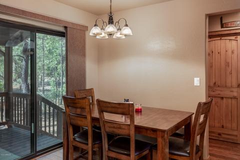 2049 Badger Ln, Overgaard, AZ 85933 photo 7