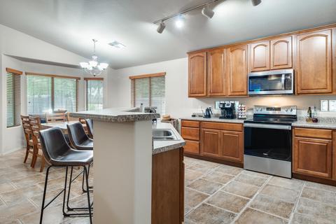 2631 W Carson Rd, Phoenix, AZ 85041 photo 9