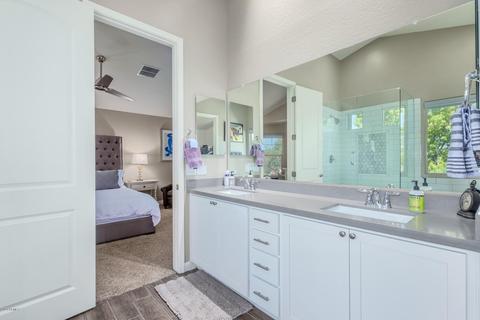 3038 N 33rd Pl, Phoenix, AZ 85018 photo 16