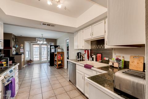 601 E Helena Dr, Phoenix, AZ 85022 photo 22
