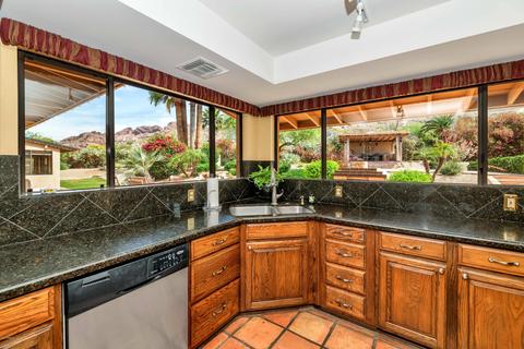 5330 E Royal View Dr N, Phoenix, AZ 85018 photo 17